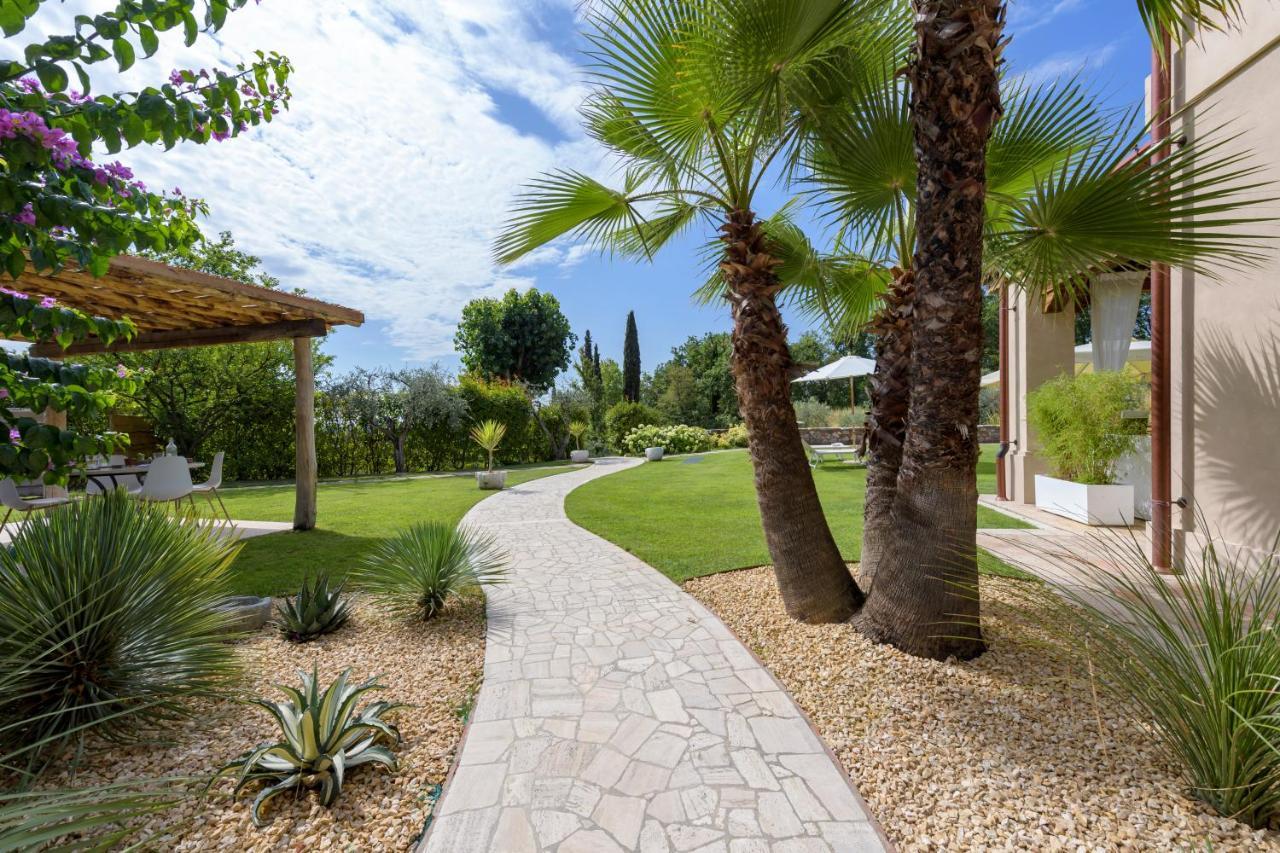 Villa Mario Resort Salo Exterior photo