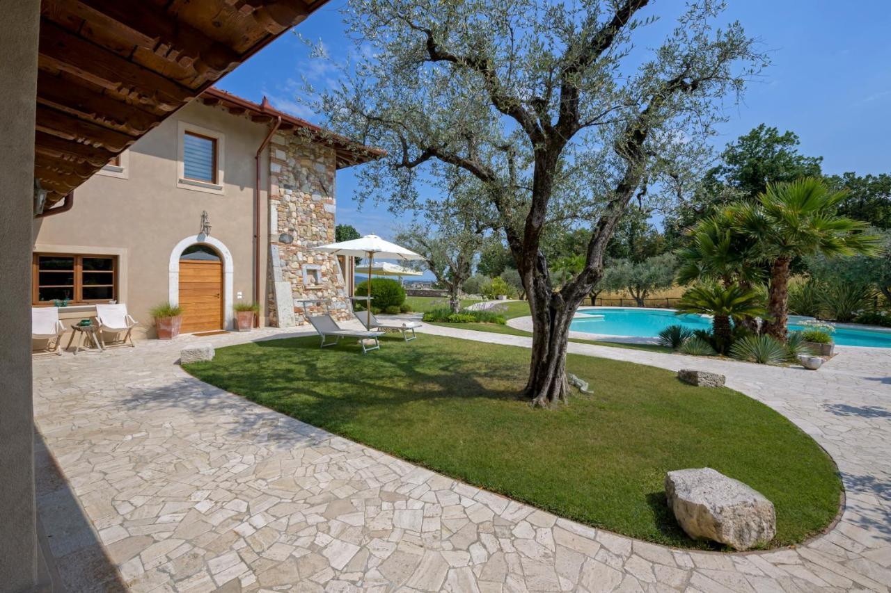 Villa Mario Resort Salo Exterior photo